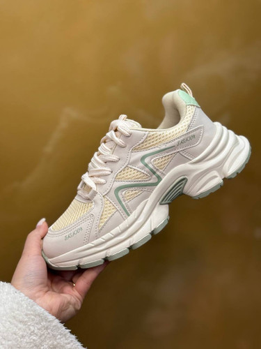 کتانی اسپرت زنانه مدل فشن لژدار